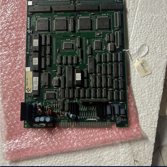 Konami Parodius Arcade Game Jamma Pcb Board C61 - Picture 1 of 6